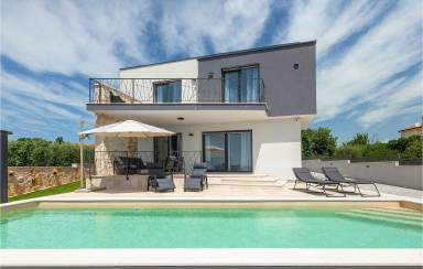 103 m² Wunderschönes Ferienhaus mit Garten und privatem Pool ∙ Haustiere willkommen ∙ 4 Gäste ∙ 2 Schlafzimmer ∙ Frata, Istrien