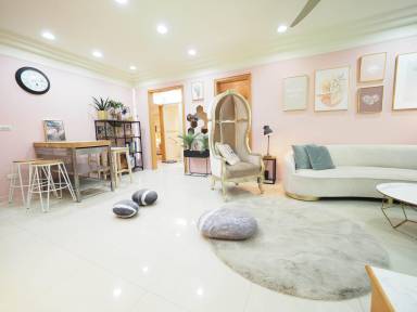 165 m² Apartment