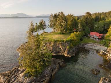 Lodge Bamfield