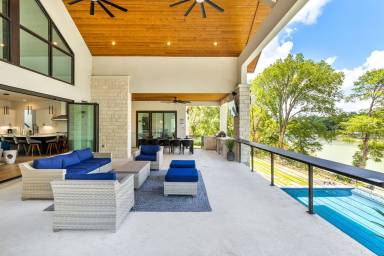 House Seguin