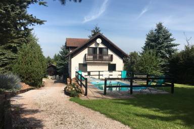 300 m² House