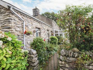 90 m² Cottage