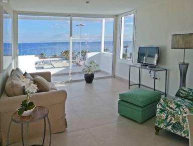 Holiday home with terrace & garden | City view