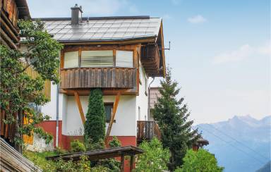 Ferienhaus mit eingezäuntem Grundstück für 12 Gäste mit Hund in Kappl, Tirol