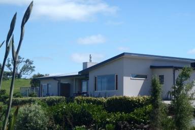 Bed and breakfast  Leigh