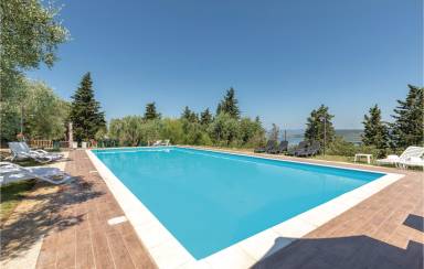 Casa 400 m²