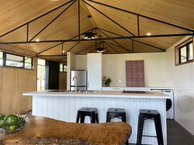 Airbnb  Topaz