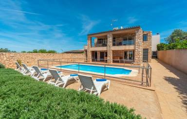 Maison de vacances avec jardin, barbecue et piscine privée