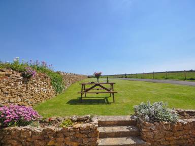 Cottage  Burton Bradstock
