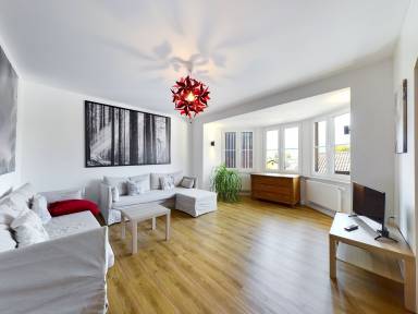 120 m² Apartment
