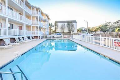 Condo Garden City