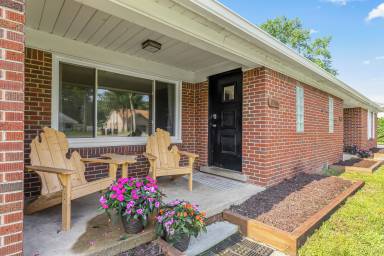 House  Shelby Township