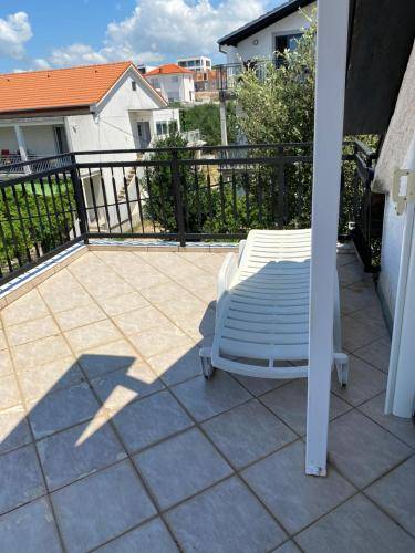 Apartment with barbeque & terrace — photo 5
