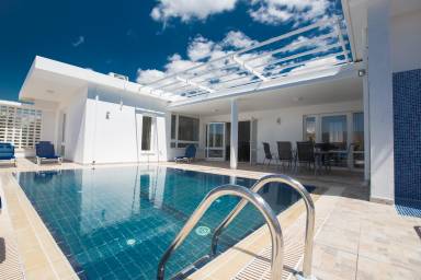 Hus  Agia Napa
