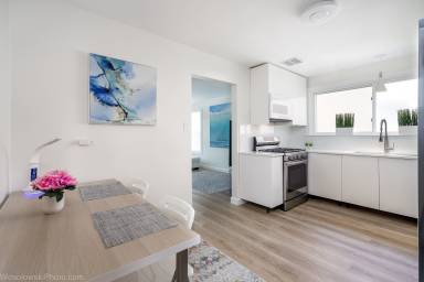 Condo  Wilmette