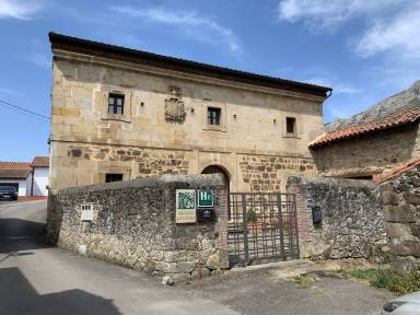 Casa Peñamellera Baja