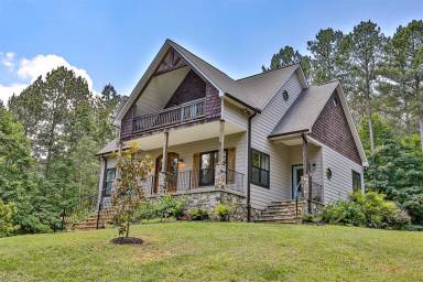 Cabin Blairsville