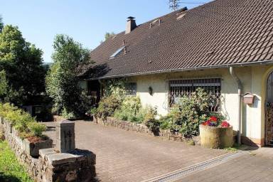 Ferienwohnung in Allenbach mit Grill, Terrasse & Garten