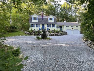260 m² House