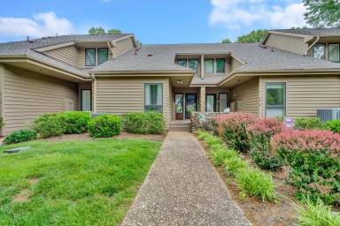 House Huddleston