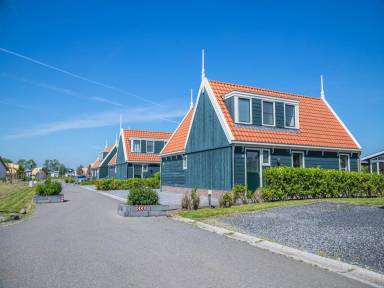 House with garden, pool & terrace | Lake view | Pets are welcome