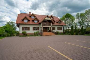 Gosciniec Lila