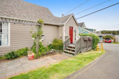 House Lincoln City