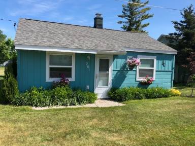 Cottage Elk Rapids