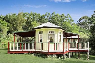 Cottage  Cooroy