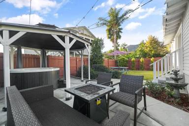 223 m² House