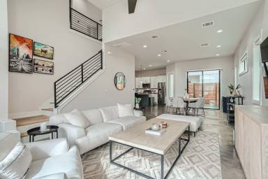 176 m² House