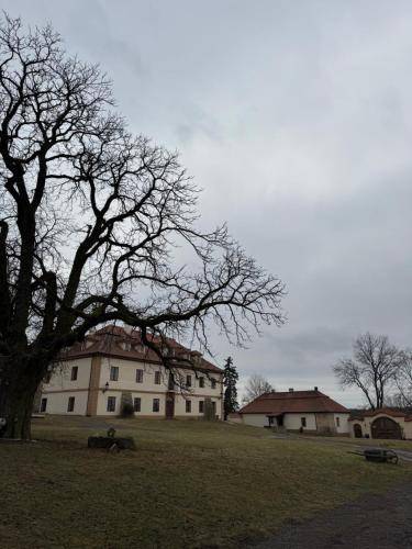Farmářský dům Lužná