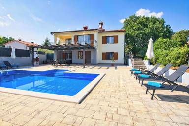 140 m² Villa