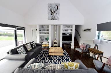 181 m² House