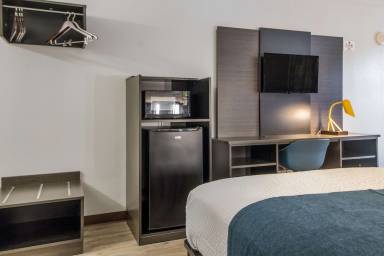 Motel  Orange