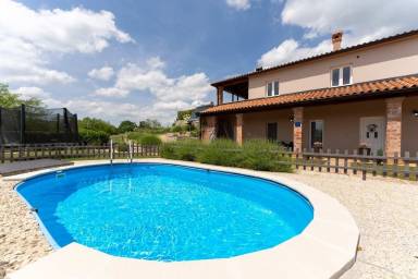 House Pool Livade