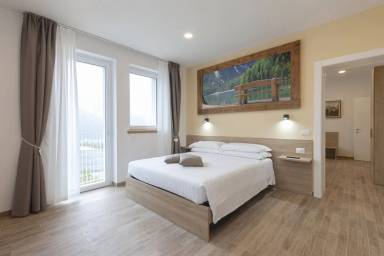 Camera privata con internet veloce, giardino e terrazza | Vista sulla montagna