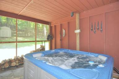 Cabin Berkeley Springs