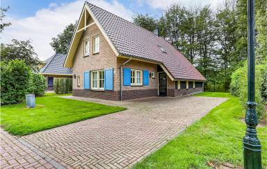 Huis 147 m²