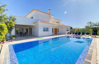 325 m² Willa