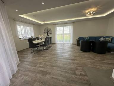 Huis 360 m²