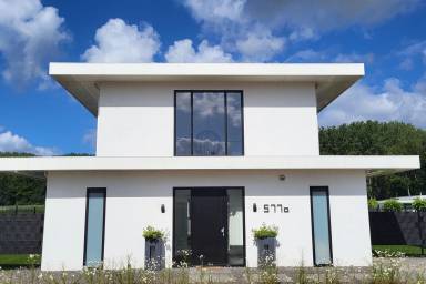 Huis 228 m²