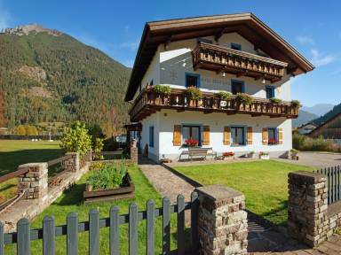 Ruime, comfortabele vakantiehuizen in het rustieke Bichlbach in Tirol - HomeToGo