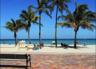 Condo Pembroke Pines