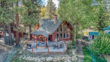 Cabin Sugarloaf