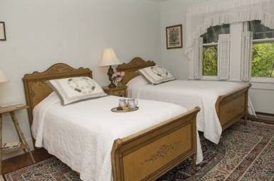 Bed and breakfast  Saluda