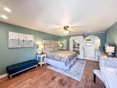 Bed and breakfast  Wimberley