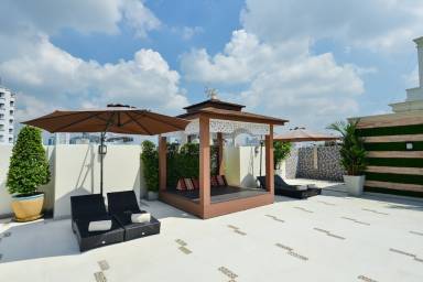 Lägenhetshotell Khlong Tan Nuea