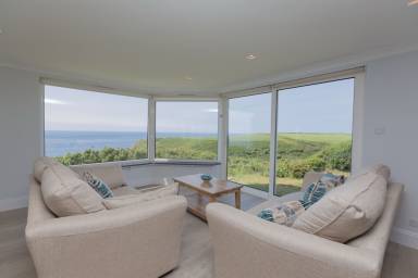 213 m² House