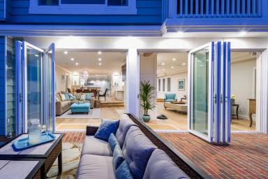 House Coronado